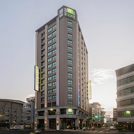 Holiday Inn Express Kaohsiung Love River, An Ihg Hotel 외부 사진